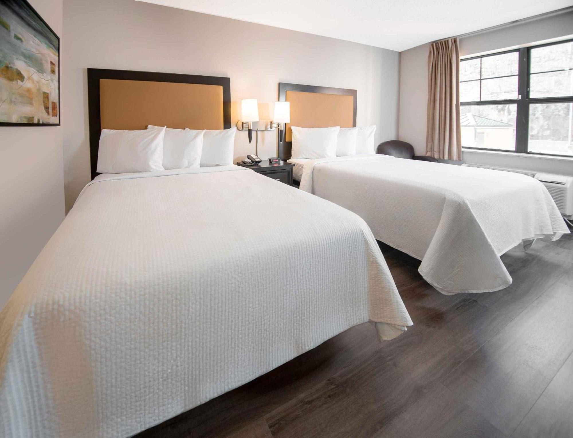 6 Cheap Hotels Near Arizona Stadium That Deliver Value