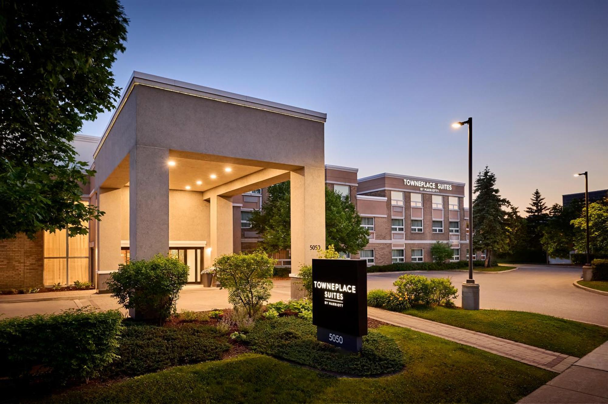 3 Budget Hotels Near Victoria Park Arena Worth Booking