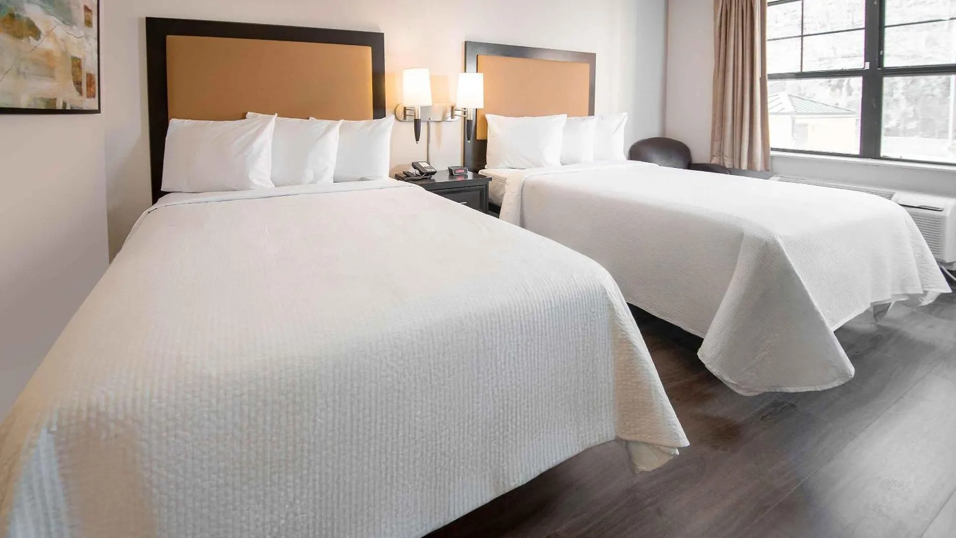 6 Cheap Hotels Near Arizona Stadium That Deliver Value