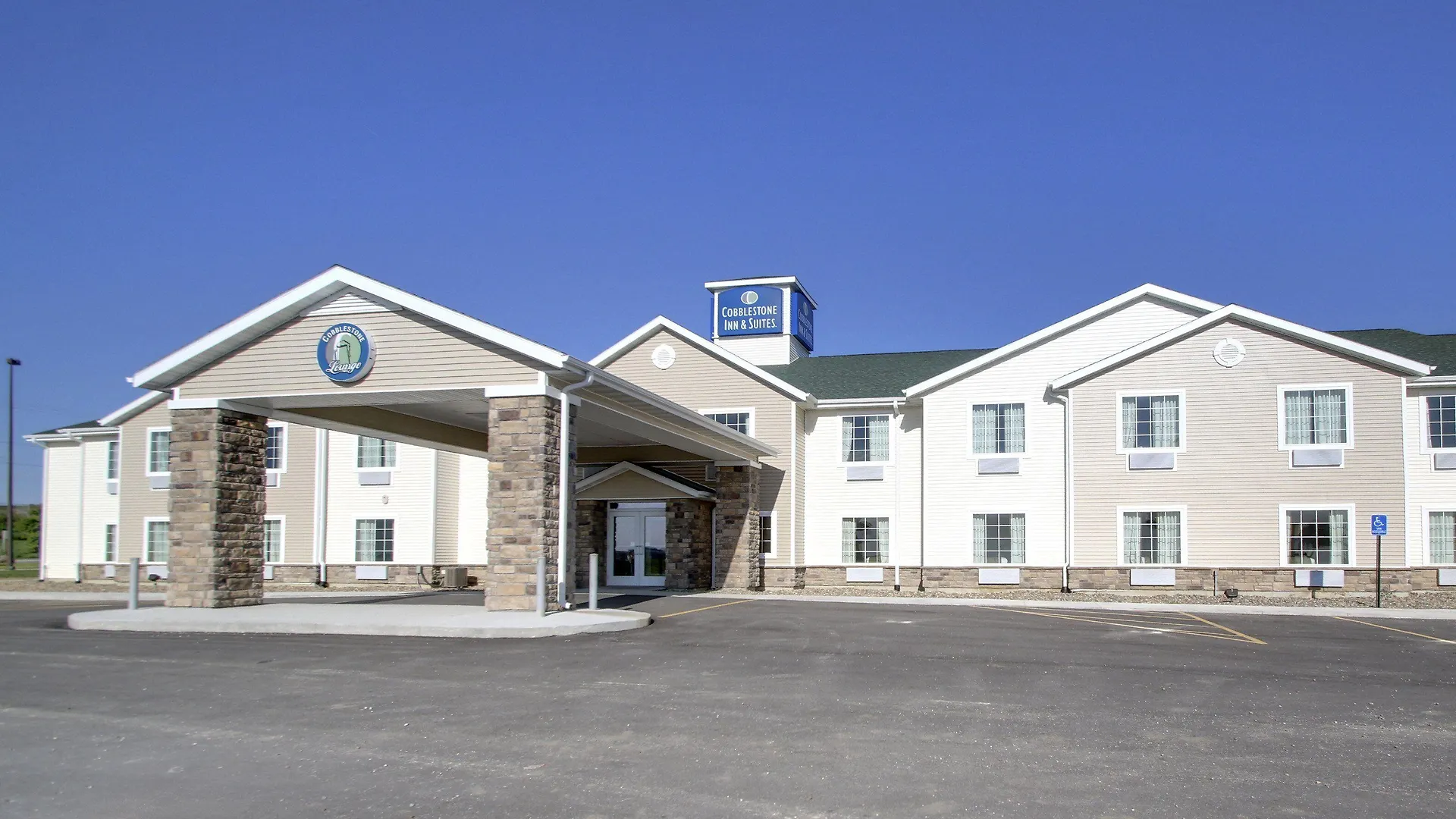 7 Smart Cobblestone Hotels in Iowa Worth Booking