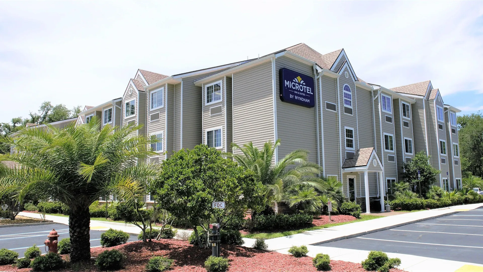 Staying In North Jacksonville: 7 Business Hotels Compared