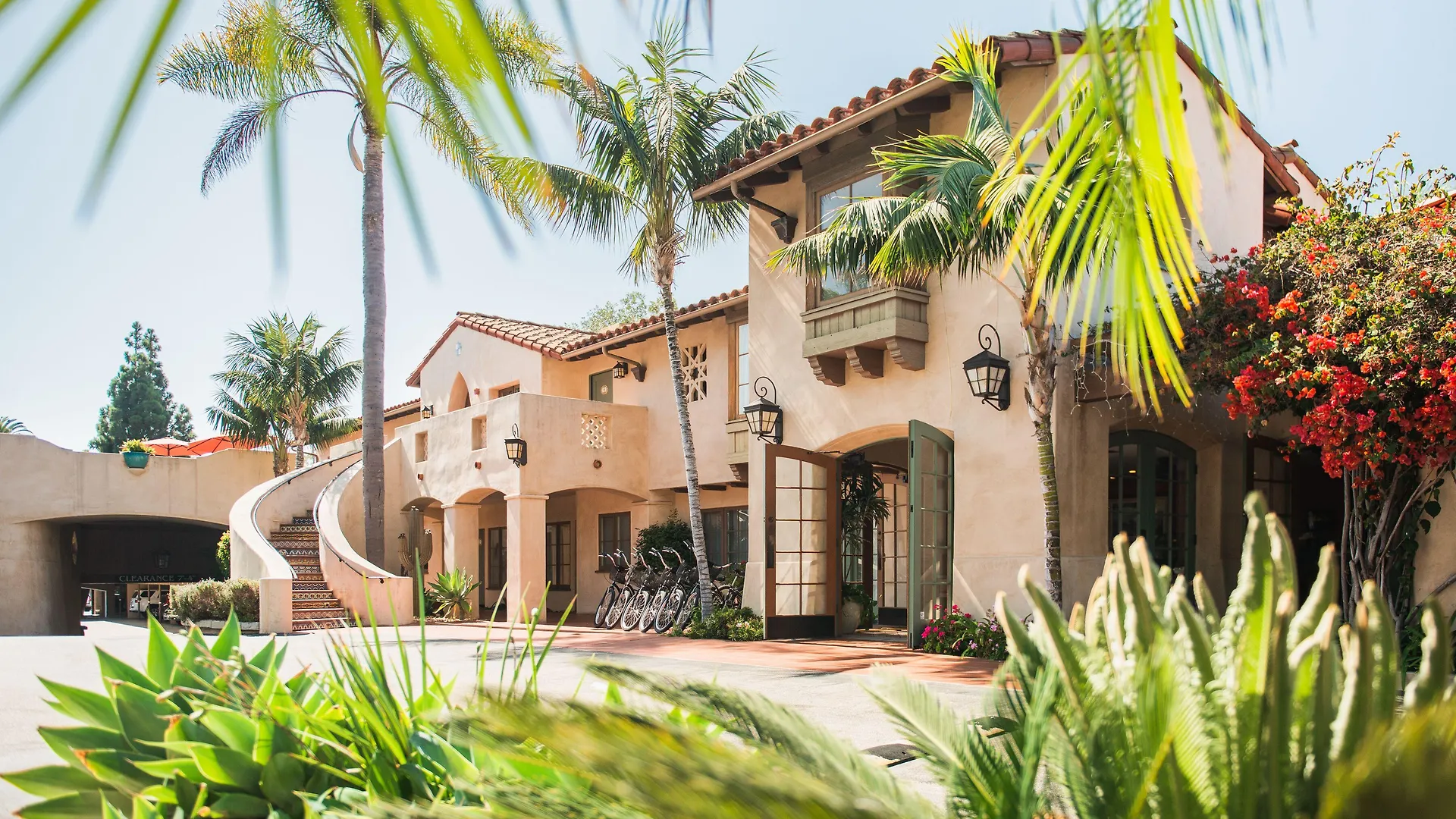 6 Romantic Hotels in West Beach Santa Barbara Worth Booking