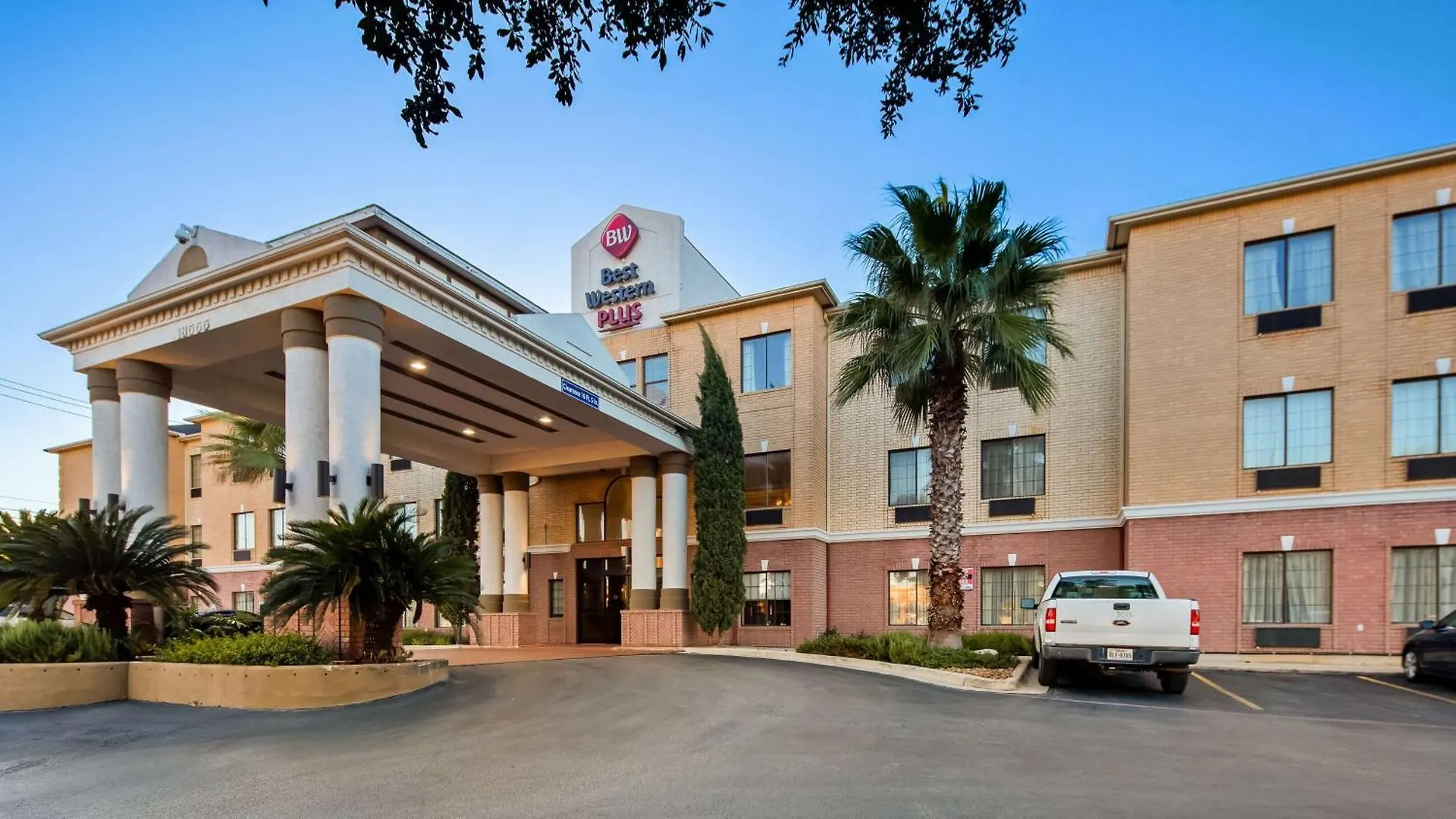5 Top-Rated Airport Hotels in Stone Oak, San Antonio