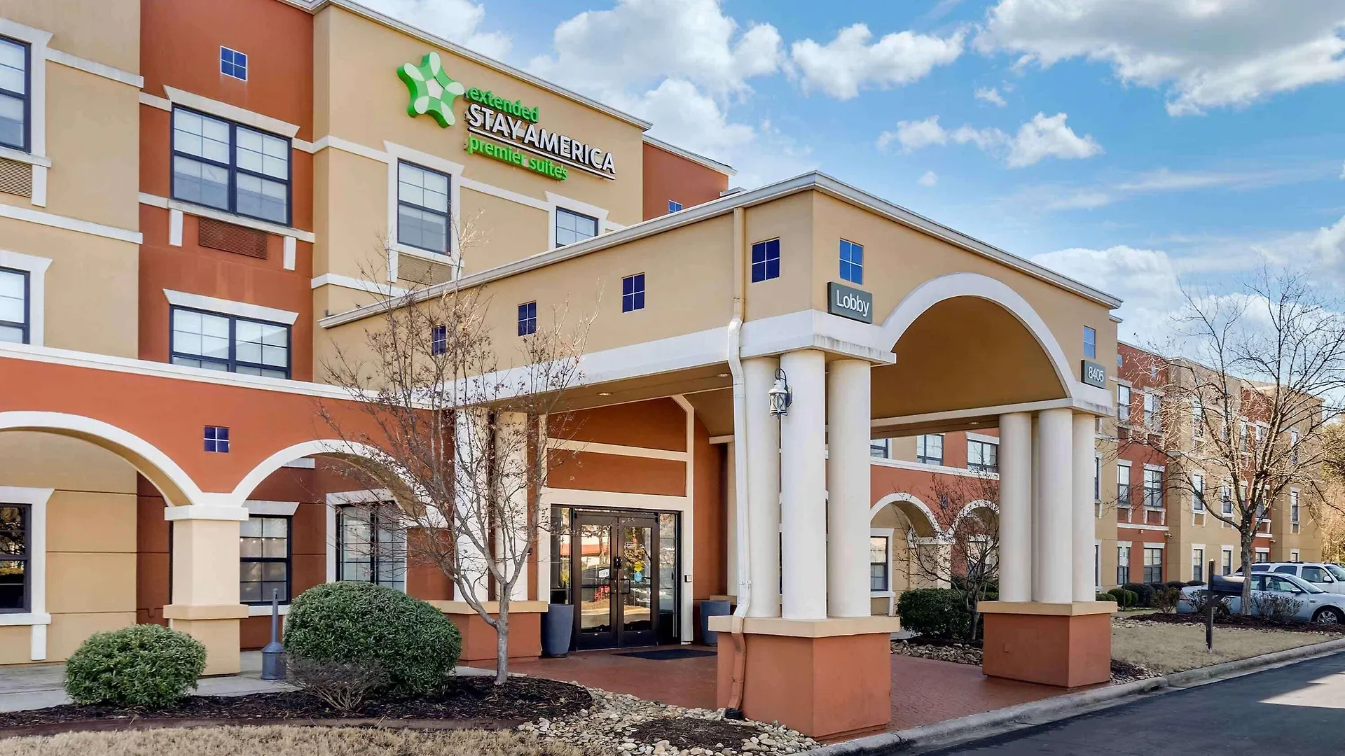 4 Smart Budget Hotels Near Carolina Place Mall Worth Booking
