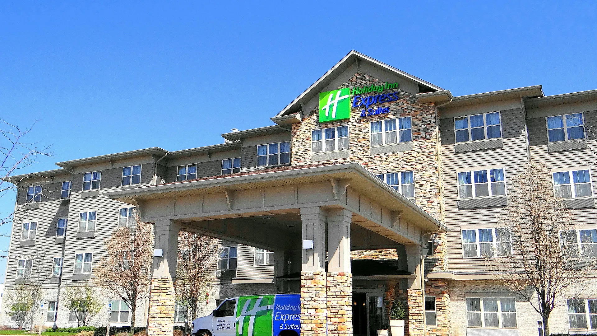 4 Business Hotels Close to Turner Park, Roselle