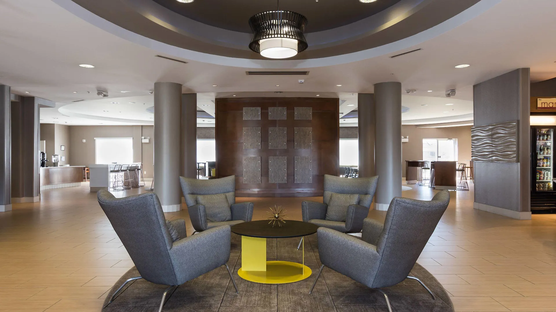 4 Business Hotels Near James K Polk Memorial That Deliver