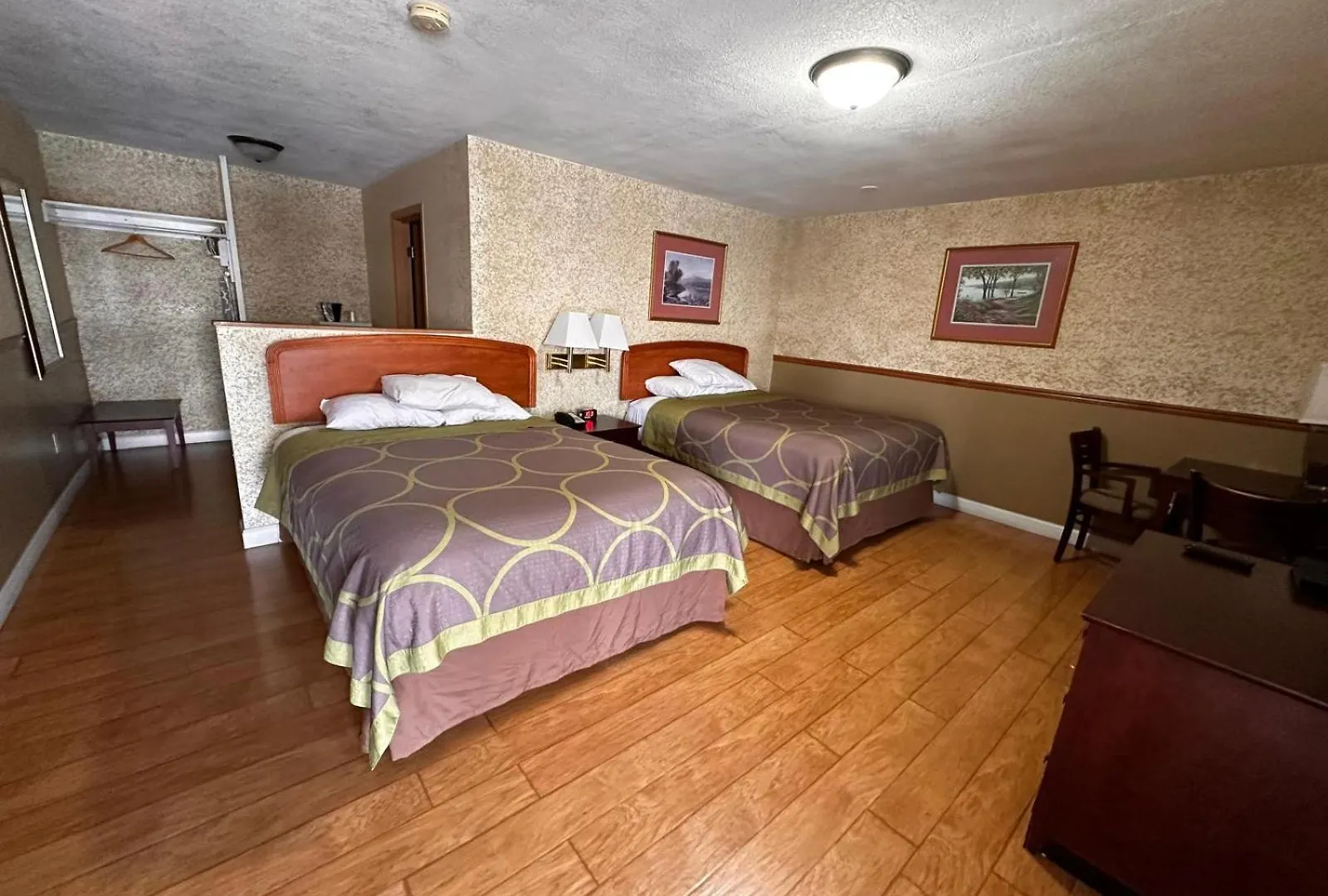 4 Top-Rated Historic Hotels Close to Missouri Veterinary Med Fndtn